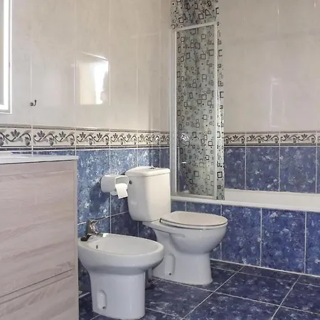 Vakantiehuis In With 3 Bedrooms&outdoor Swimming Pool