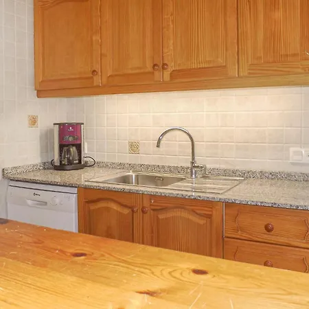 Casa vacanze Cozy In With Kitchen